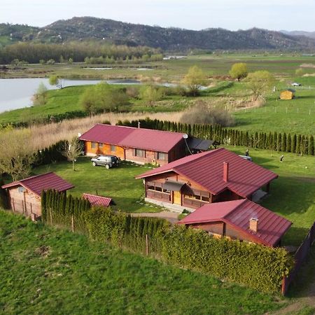 Casa De La Lac Sighetu Marmaţiei Exteriör bild