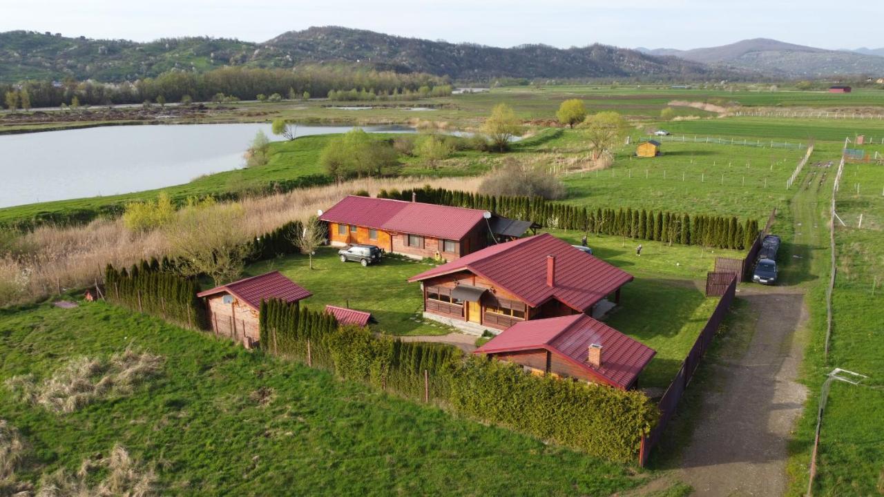 Casa De La Lac Sighetu Marmaţiei Exteriör bild