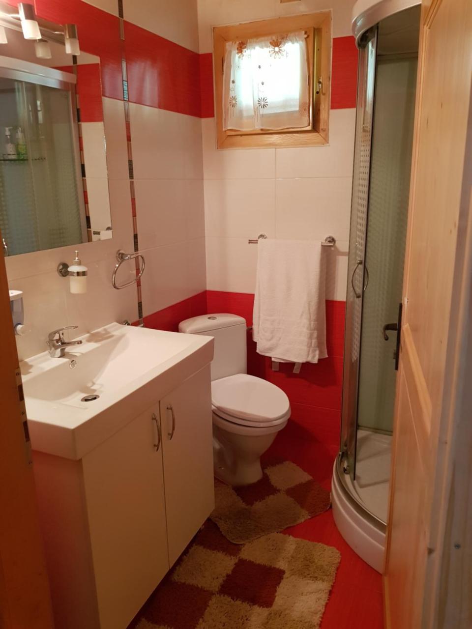 Casa De La Lac Sighetu Marmaţiei Exteriör bild