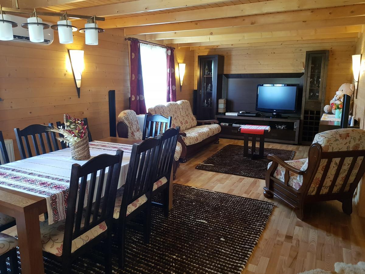 Casa De La Lac Sighetu Marmaţiei Exteriör bild